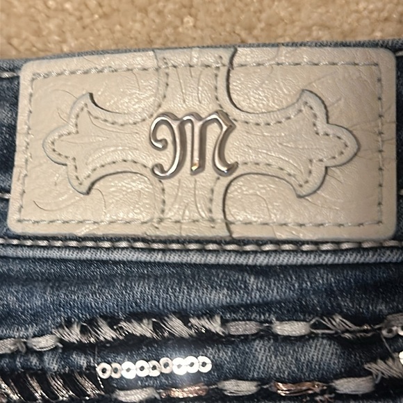 Miss Me Low Rise Boot Cut jeans nicely jeweled size 28 X 33 1/2 - Picture 14 of 14